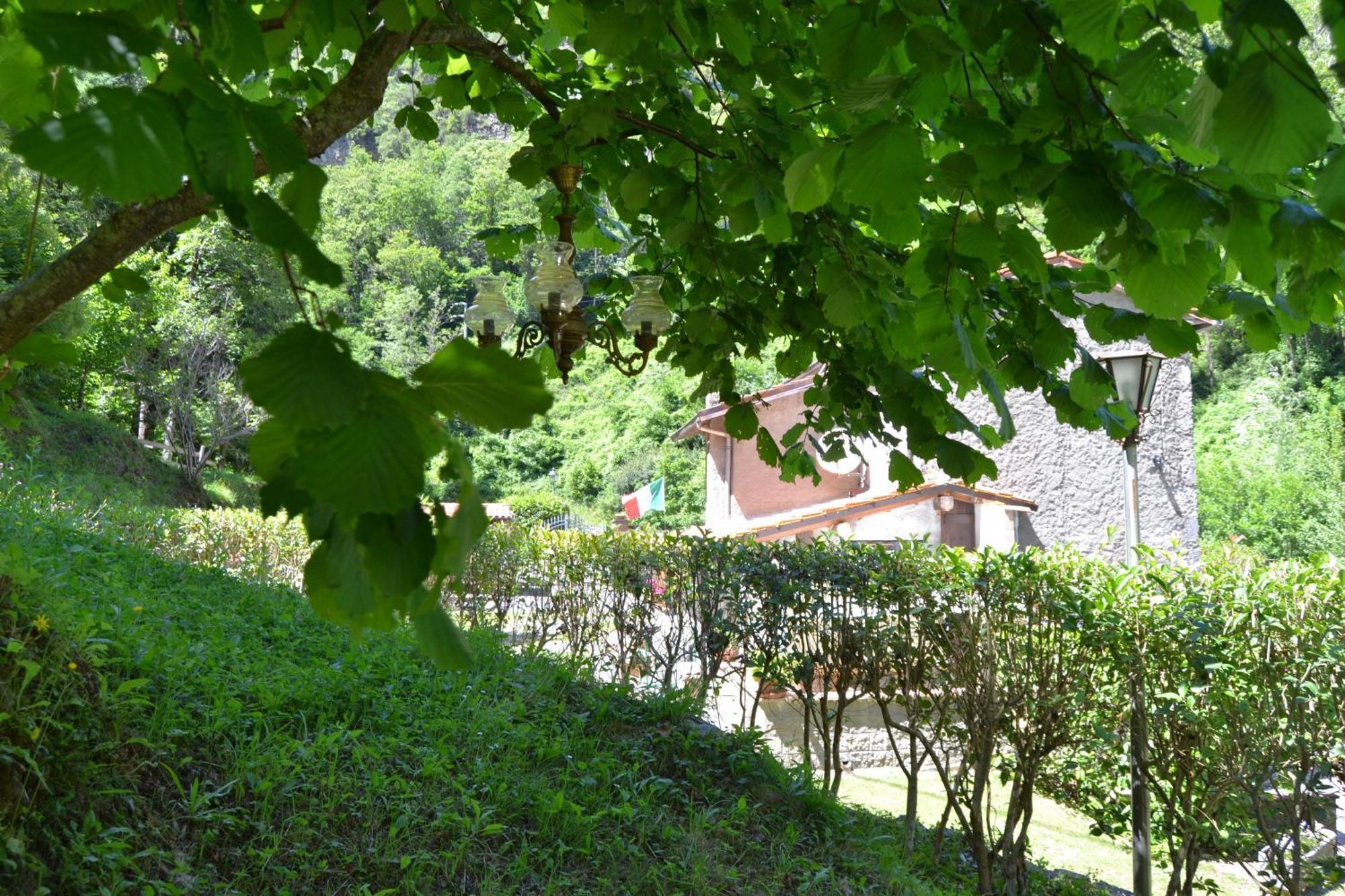 Casa Vacanze Il Boscaccio "Casa Serena" Apartment Fornovolasco Bagian luar foto